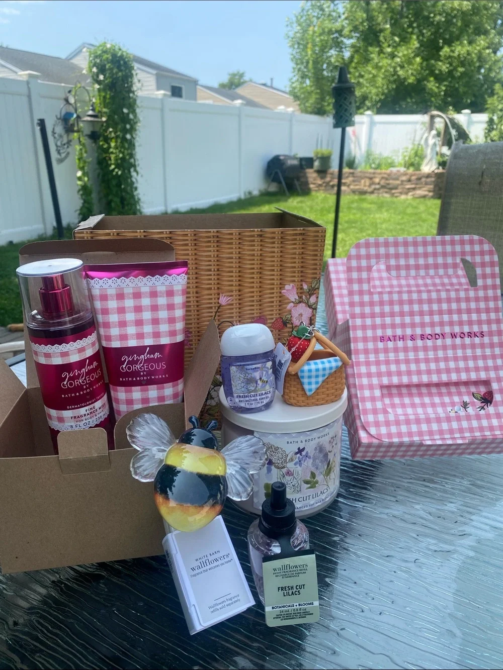 Bath & Body Works Pink Gingham Gift Set with Floral Basket Motif